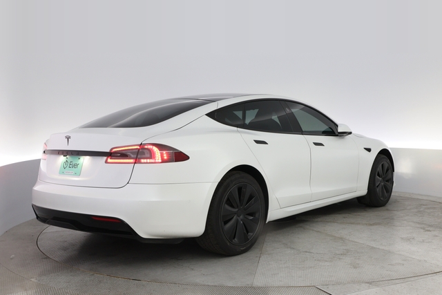 2022 Tesla Model S