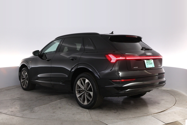 2021 Audi e-tron
