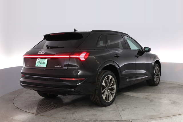 2021 Audi e-tron
