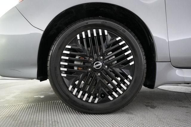 2024 Nissan LEAF