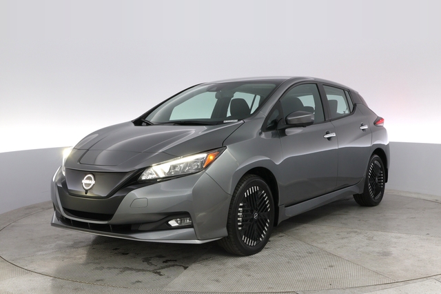 2024 Nissan LEAF