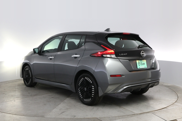 2024 Nissan LEAF