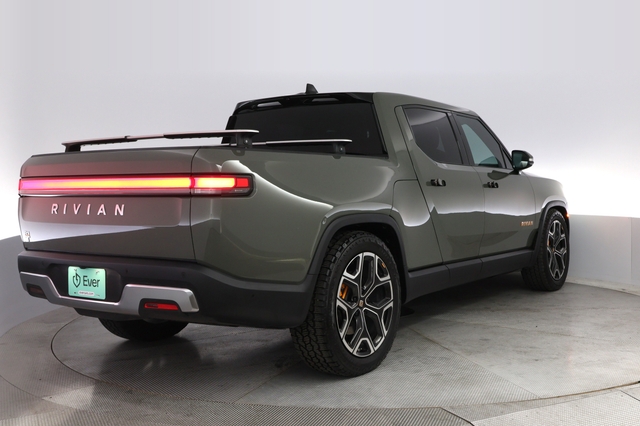 2022 Rivian R1T