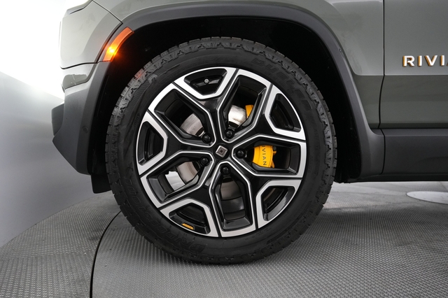 2022 Rivian R1T