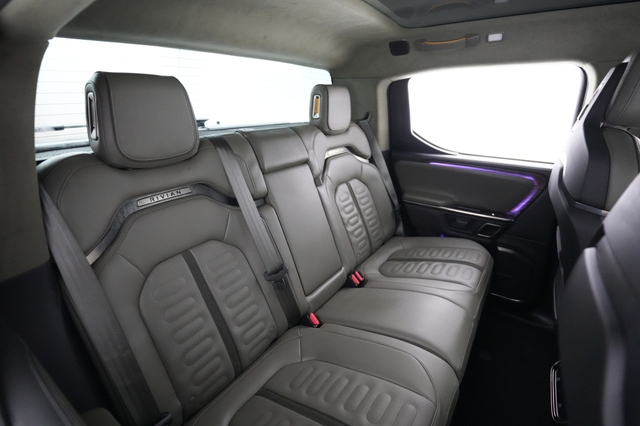 2022 Rivian R1T