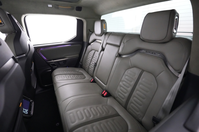 2022 Rivian R1T