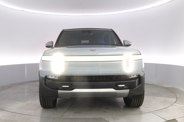 2022 Rivian R1S
