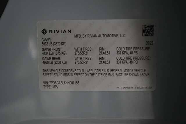 2022 Rivian R1S