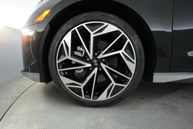 2023 Hyundai IONIQ 6