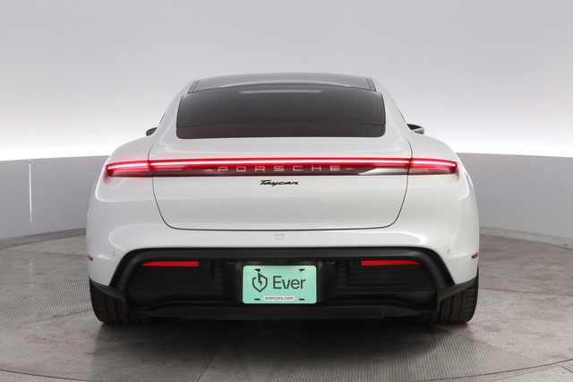 2022 Porsche Taycan