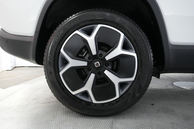 2023 Rivian R1S