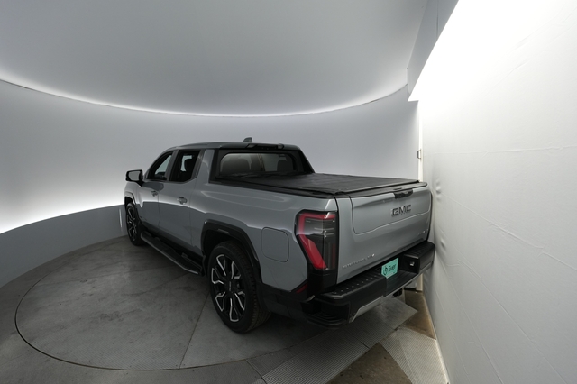 2024 GMC Sierra EV