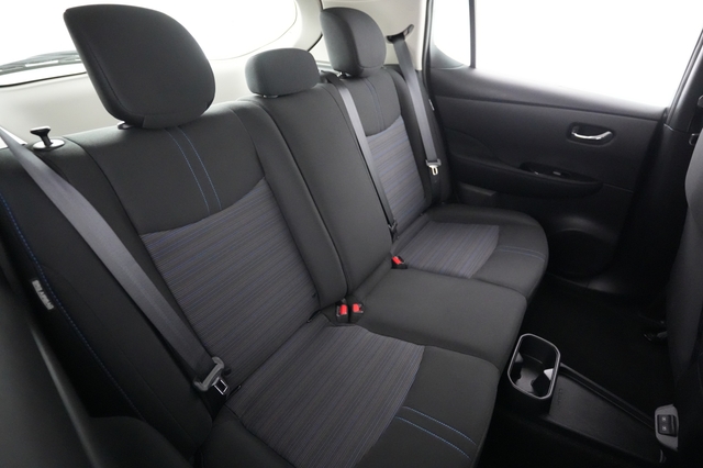 2023 Nissan LEAF