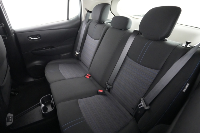 2023 Nissan LEAF
