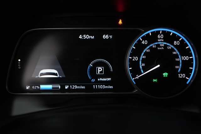 2023 Nissan LEAF