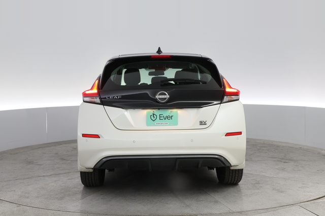 2023 Nissan LEAF