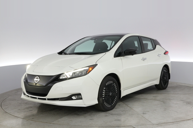 2023 Nissan LEAF
