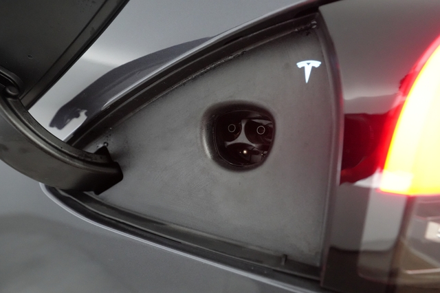 2023 Tesla Model S
