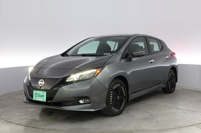 2023 Nissan LEAF