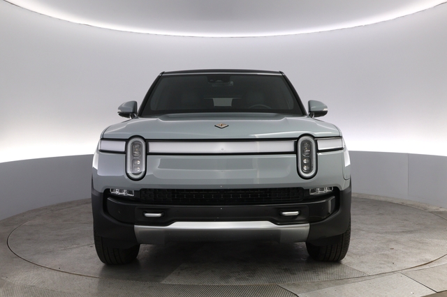 2023 Rivian R1S