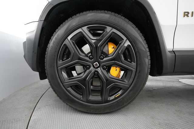 2023 Rivian R1S