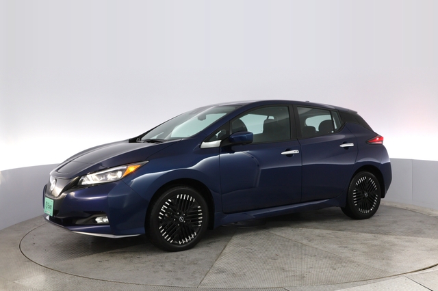 2025 Nissan LEAF
