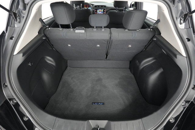 2024 Nissan LEAF