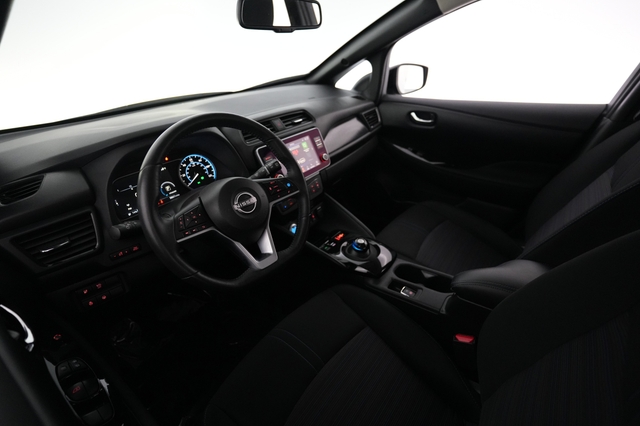 2024 Nissan LEAF
