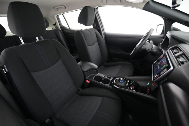 2024 Nissan LEAF