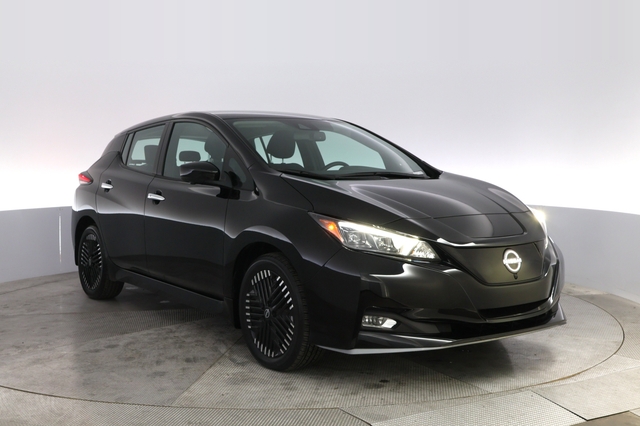 2024 Nissan LEAF