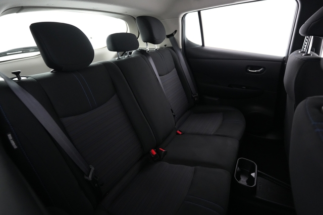 2024 Nissan LEAF