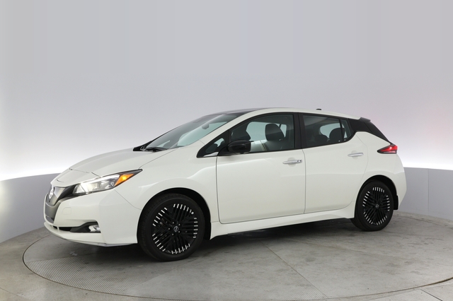 2025 Nissan LEAF