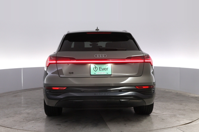 2024 Audi Q8 e-tron