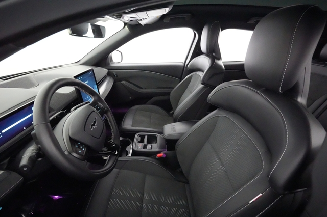 2025 Ford Mustang Mach-E