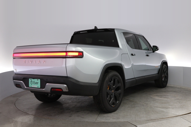 2023 Rivian R1T