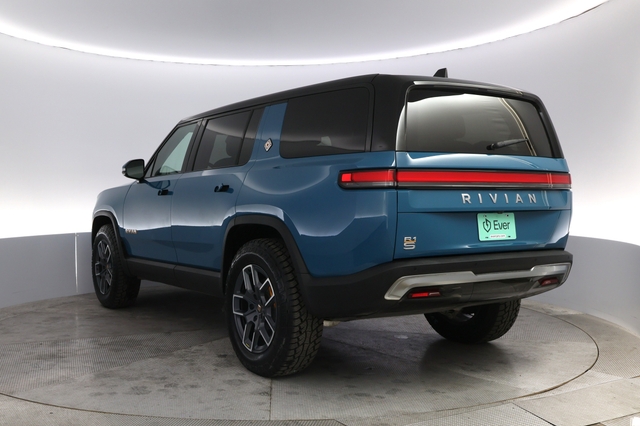 2023 Rivian R1S