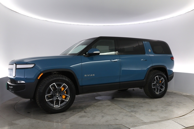 2023 Rivian R1S