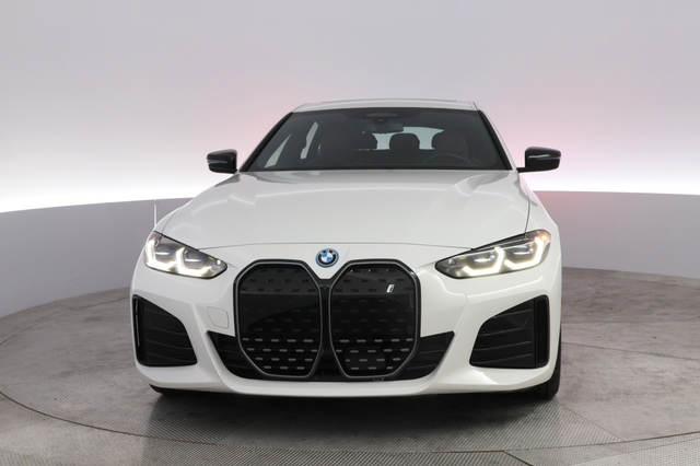 2023 BMW i4
