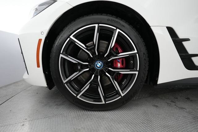 2023 BMW i4