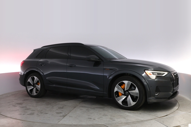 2022 Audi e-tron
