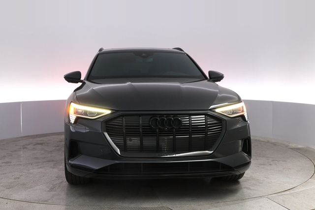 2022 Audi e-tron
