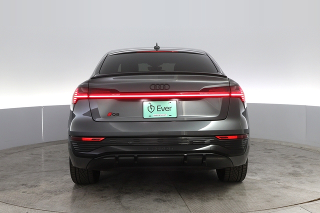 2024 Audi Q8 e-tron Sportback