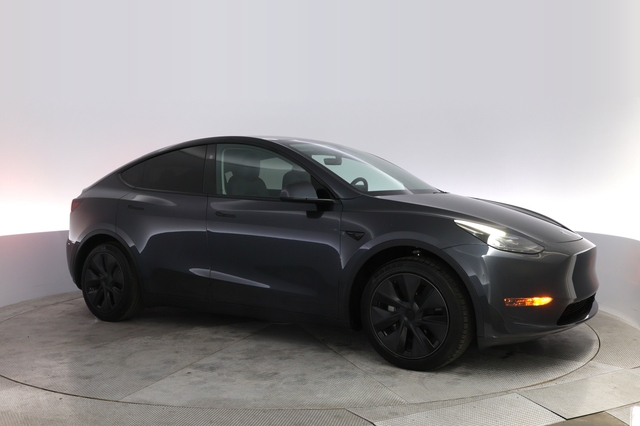 2025 Tesla Model Y
