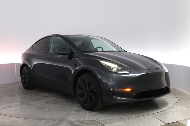 2025 Tesla Model Y
