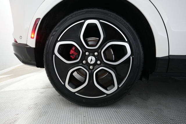 2022 Ford Mustang Mach-E