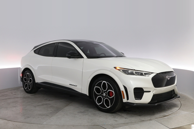 2022 Ford Mustang Mach-E