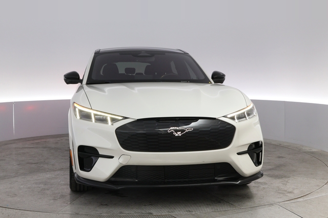 2022 Ford Mustang Mach-E