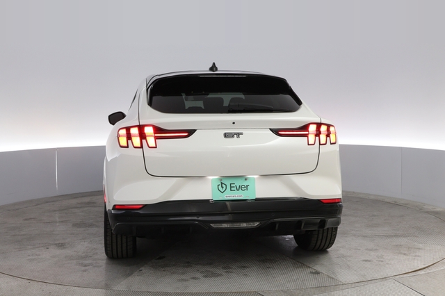 2022 Ford Mustang Mach-E