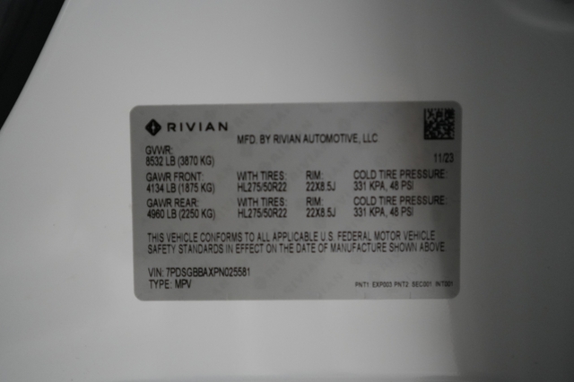 2023 Rivian R1S