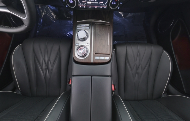 2023 Genesis Electrified G80